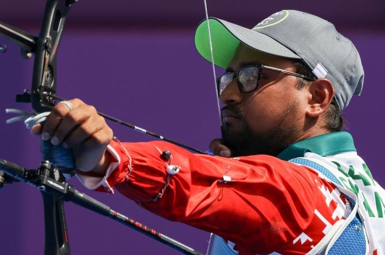 প্রায় এক বছর নিষেধাজ্ঞায় থাকার পর ক্যাম্পে ফিরছেন রোমান সানা